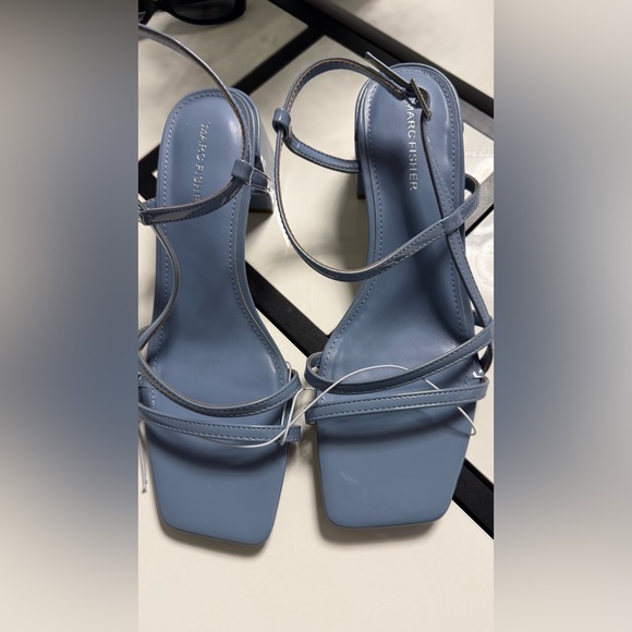 NEW Marc Fisher Blue Strappy Block Heel Sandals - Square Toe - Size 8.5M - Picture 2 of 6
